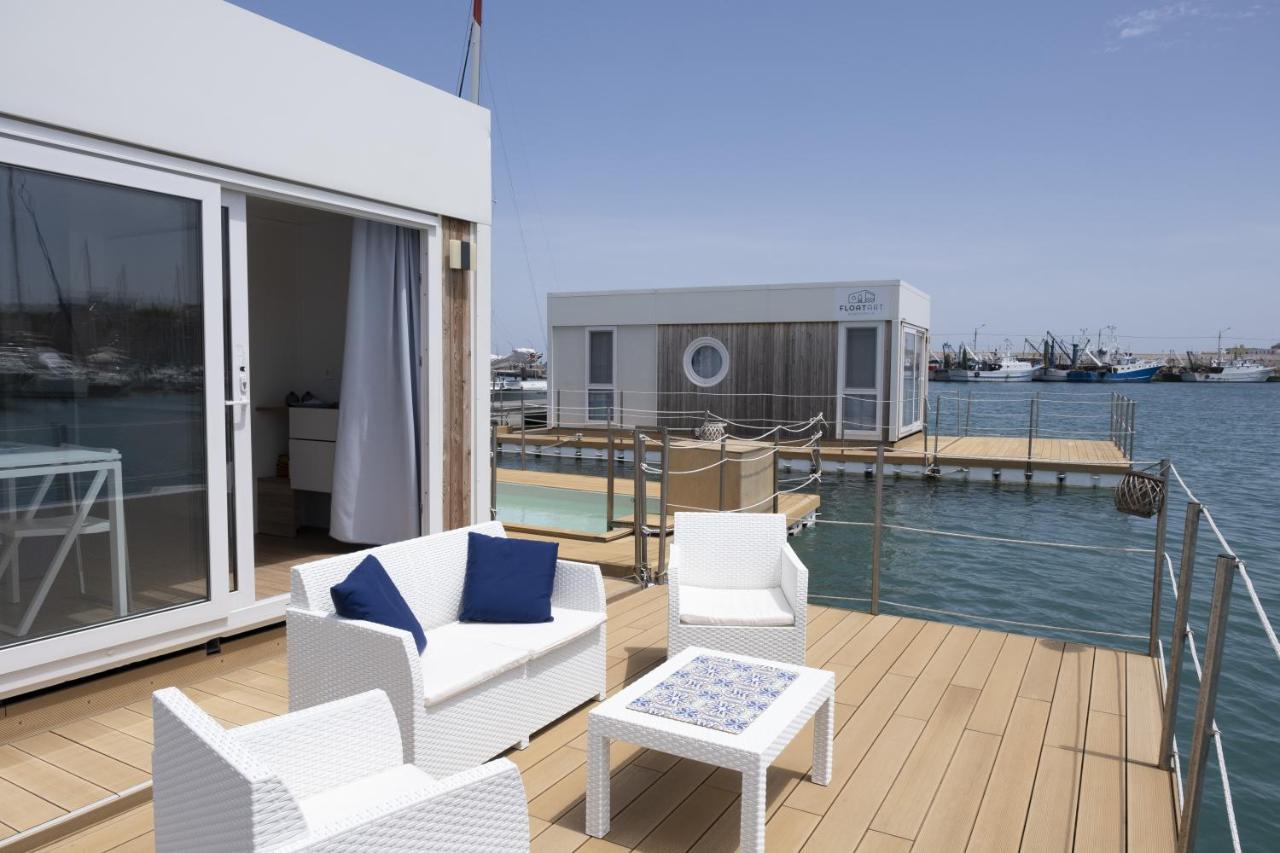 فندق Houseboat Floatart Experience بيشيلي المظهر الخارجي الصورة